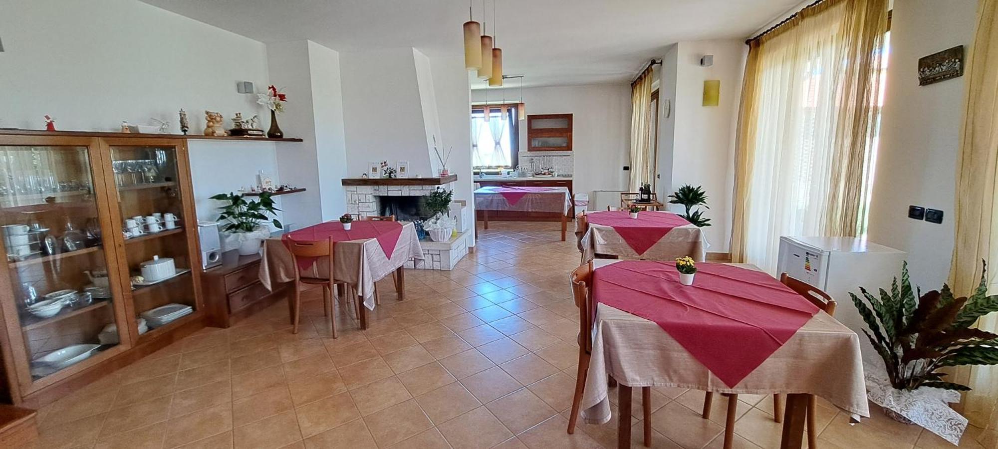 B & B Le Tre Rose Tollo Eksteriør billede