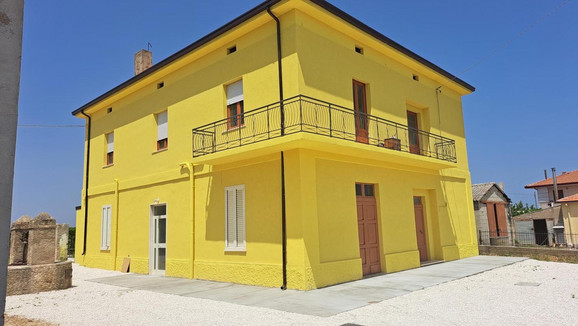B & B Le Tre Rose Tollo Eksteriør billede