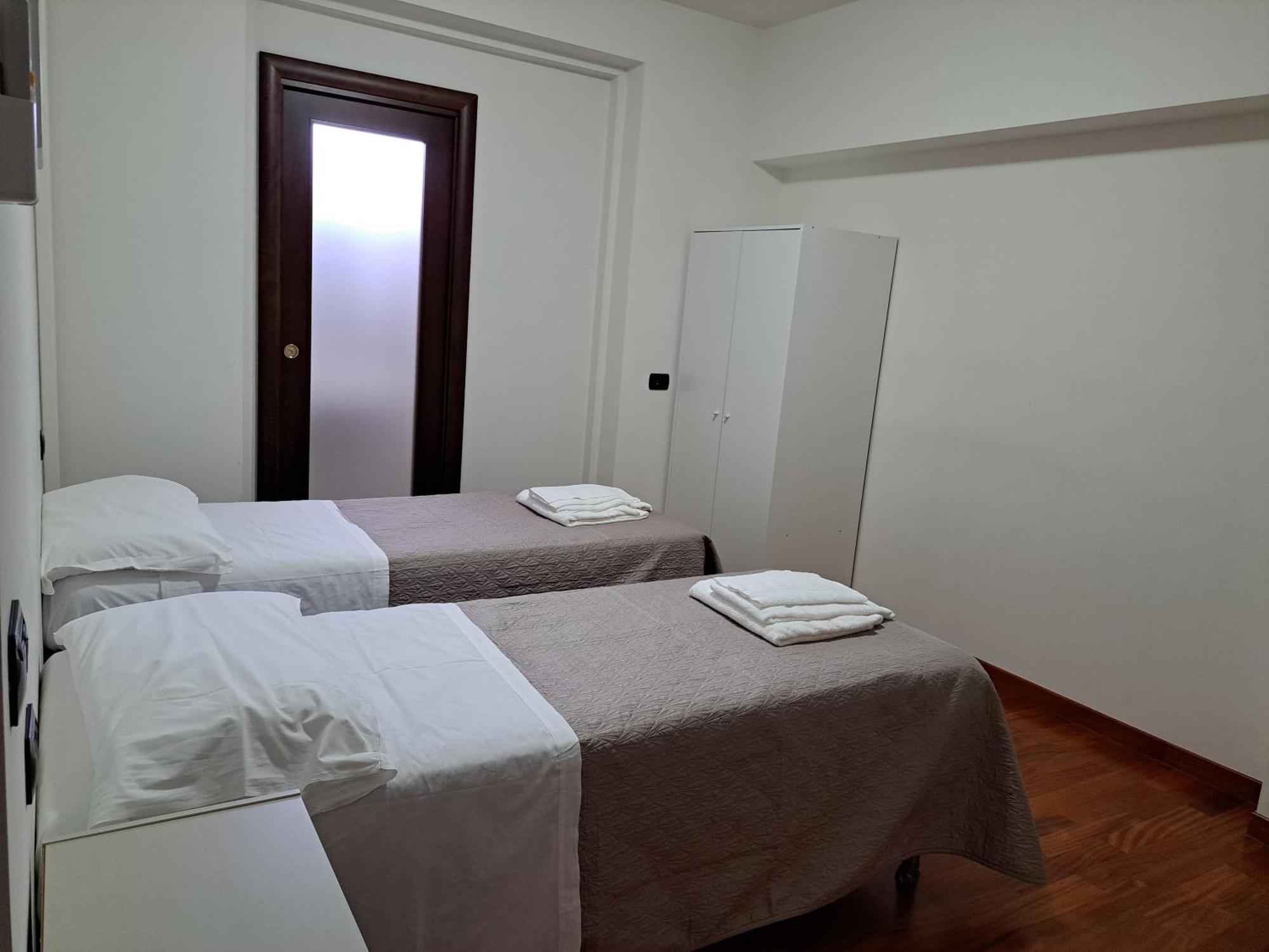 B & B Le Tre Rose Tollo Eksteriør billede